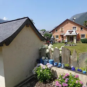 https://chez-corine-marque-badet.midi-pyreneeshotels.com